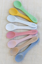 Load image into Gallery viewer, Silicone Feeding Spoon