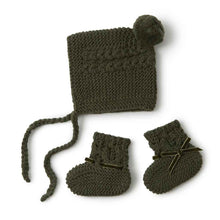 Load image into Gallery viewer, SHK Merino Wool Kids Bonnet and Bootie Set