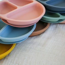 Load image into Gallery viewer, Silicone suction plate