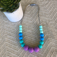 Load image into Gallery viewer, Little Lady Necklace