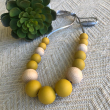 Load image into Gallery viewer, Scandi Nursing Necklace