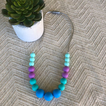 Load image into Gallery viewer, Little Lady Necklace