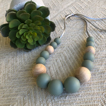 Load image into Gallery viewer, Scandi Nursing Necklace