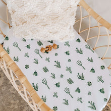 Load image into Gallery viewer, Snuggle Hunny Kids Jersey Bassinet Sheet/ Change Table Cover
